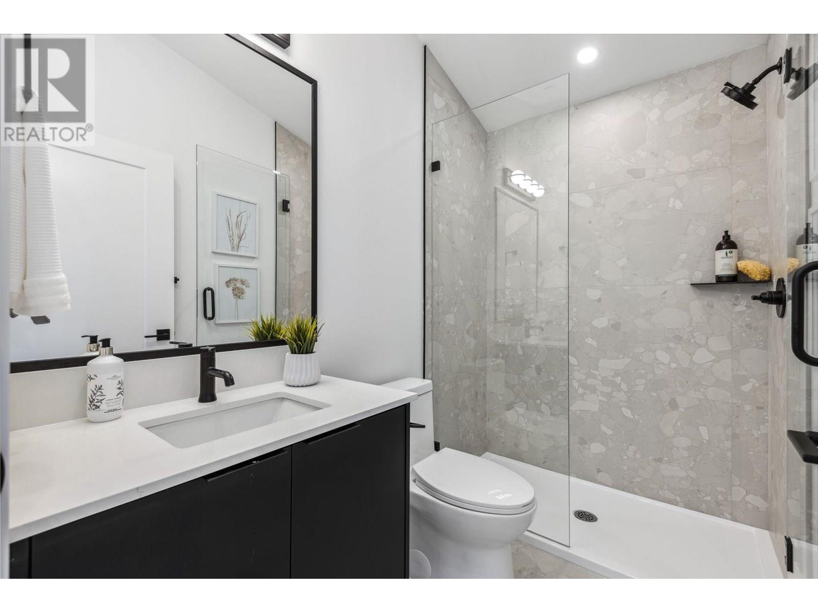 Photo 22 of 3381 Victoria Drive, Vancouver BC