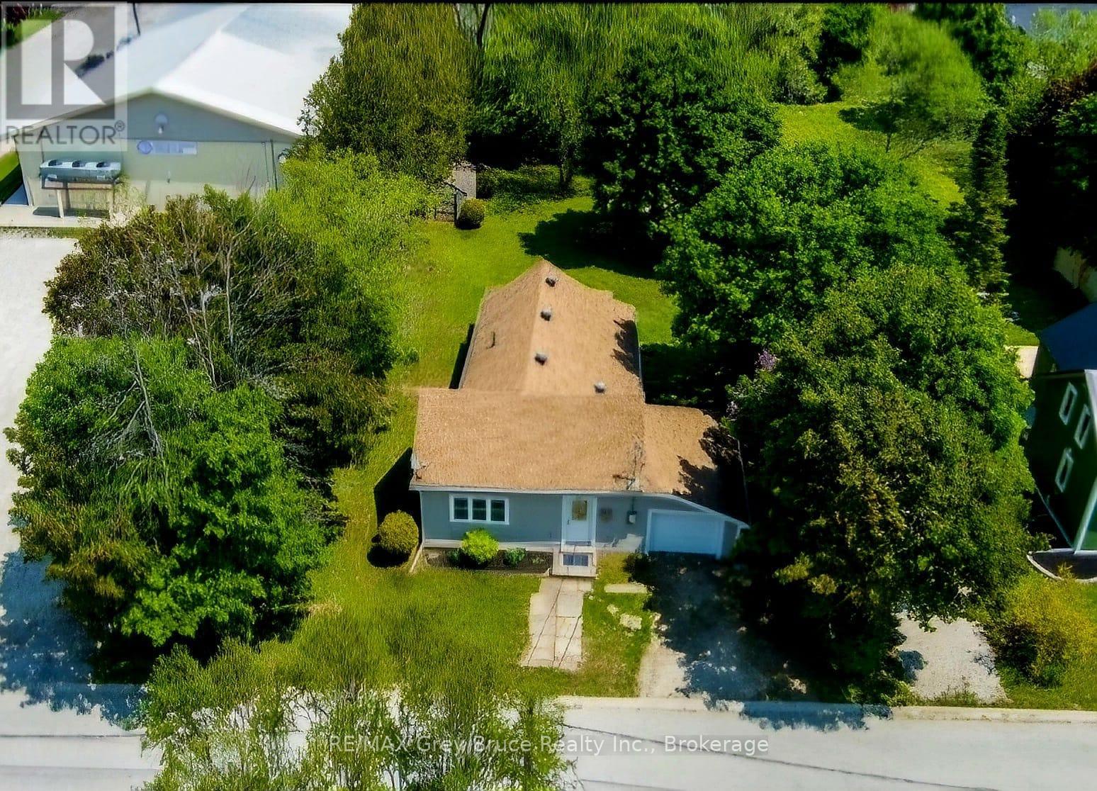 Photo 33 of 523 Tyson Street, South Bruce Peninsula ON