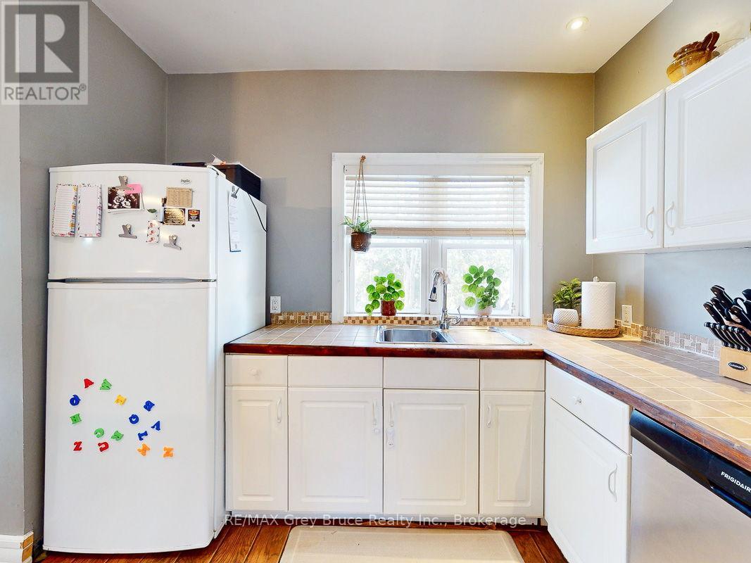 Photo 11 of 523 Tyson Street, South Bruce Peninsula ON