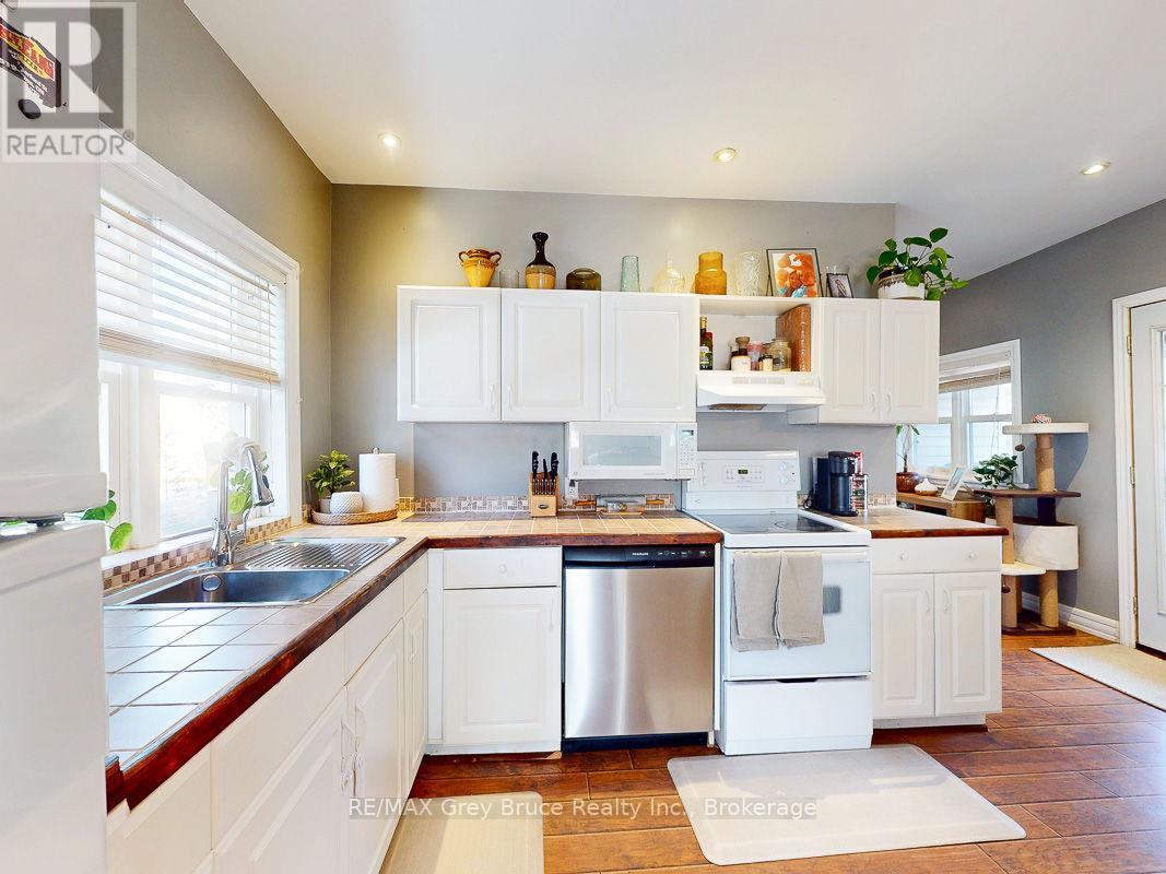 Photo 35 of 523 Tyson Street, South Bruce Peninsula ON