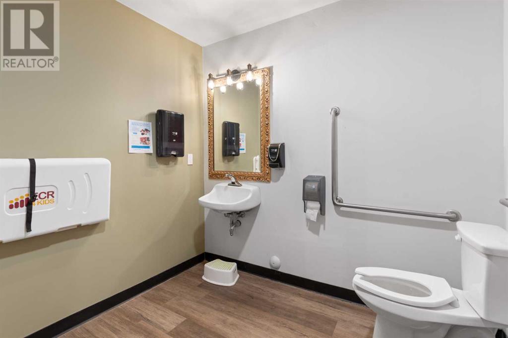 Photo 9 of 5017 50 Street, Camrose AB