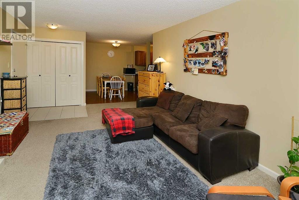 Single Family House for Sale in   Coach Hill Road SW Coach Hill Calgary 
