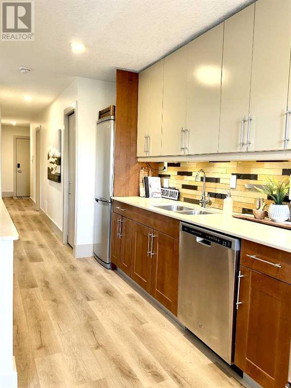 Single Family House for Sale in    Avenue SW South Calgary Calgary 