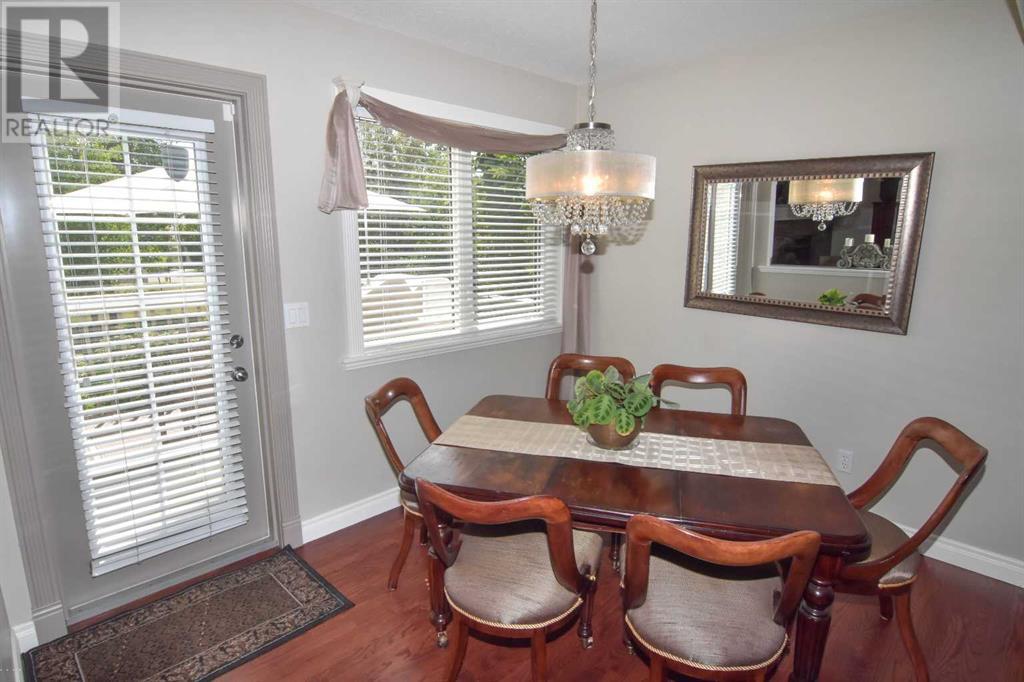 Single Family House for Sale in  Scenic View Close NW Scenic Acres Calgary 