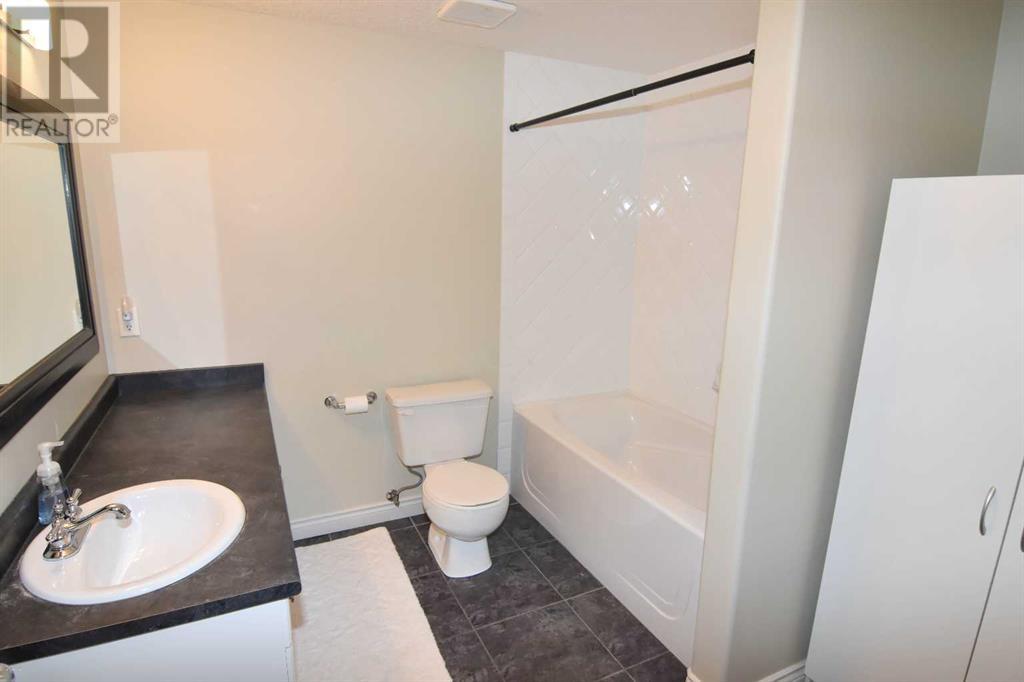 Single Family House for Sale in  Scenic View Close NW Scenic Acres Calgary 