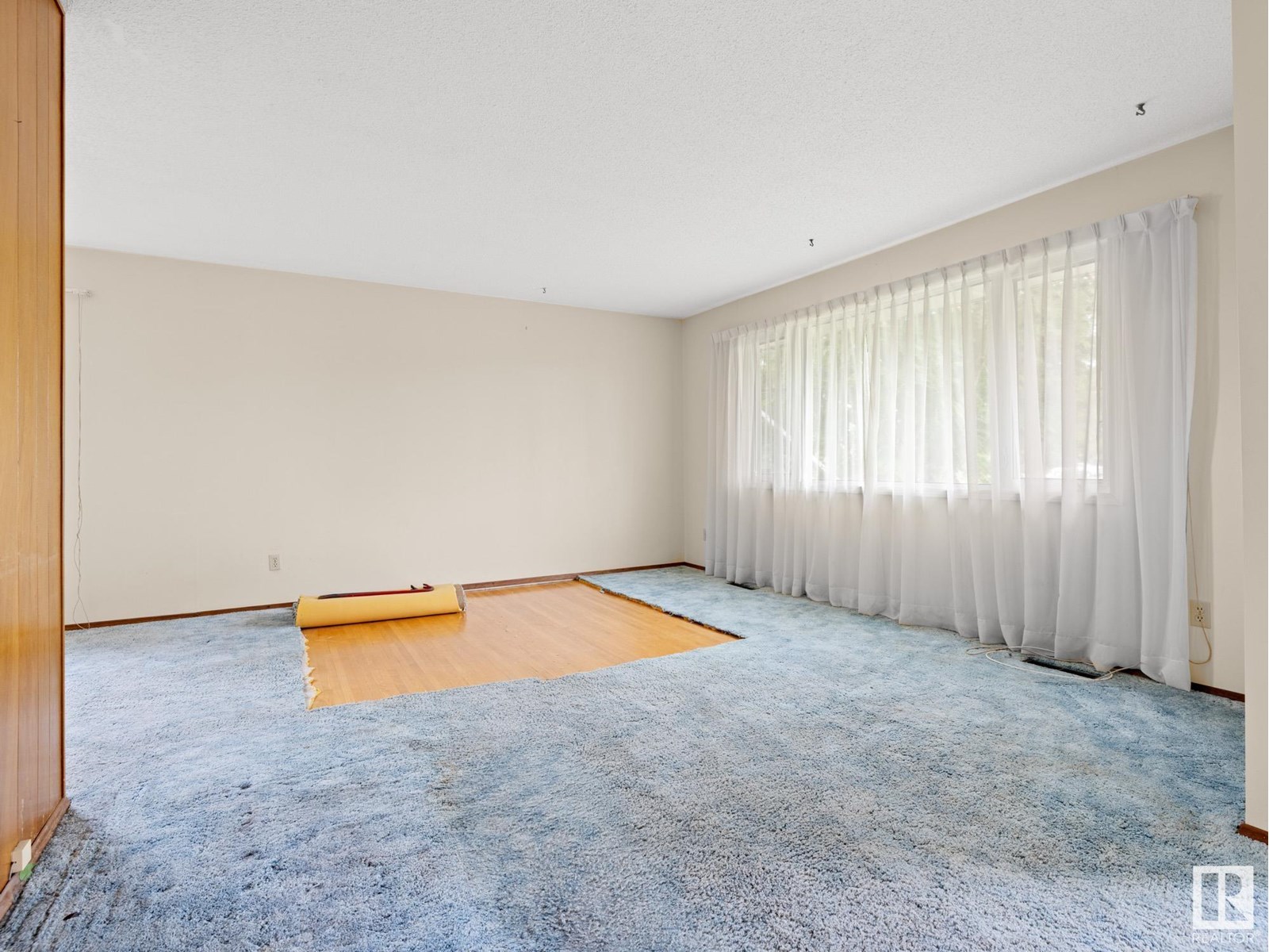 Single Family House Bungalow for Sale in   AV NW Edmonton 