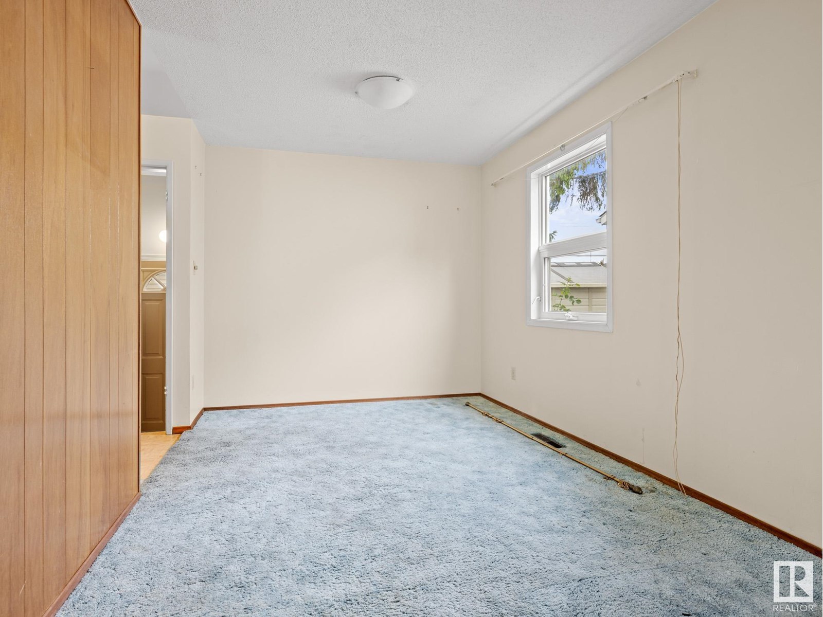 Single Family House Bungalow for Sale in   AV NW Edmonton 