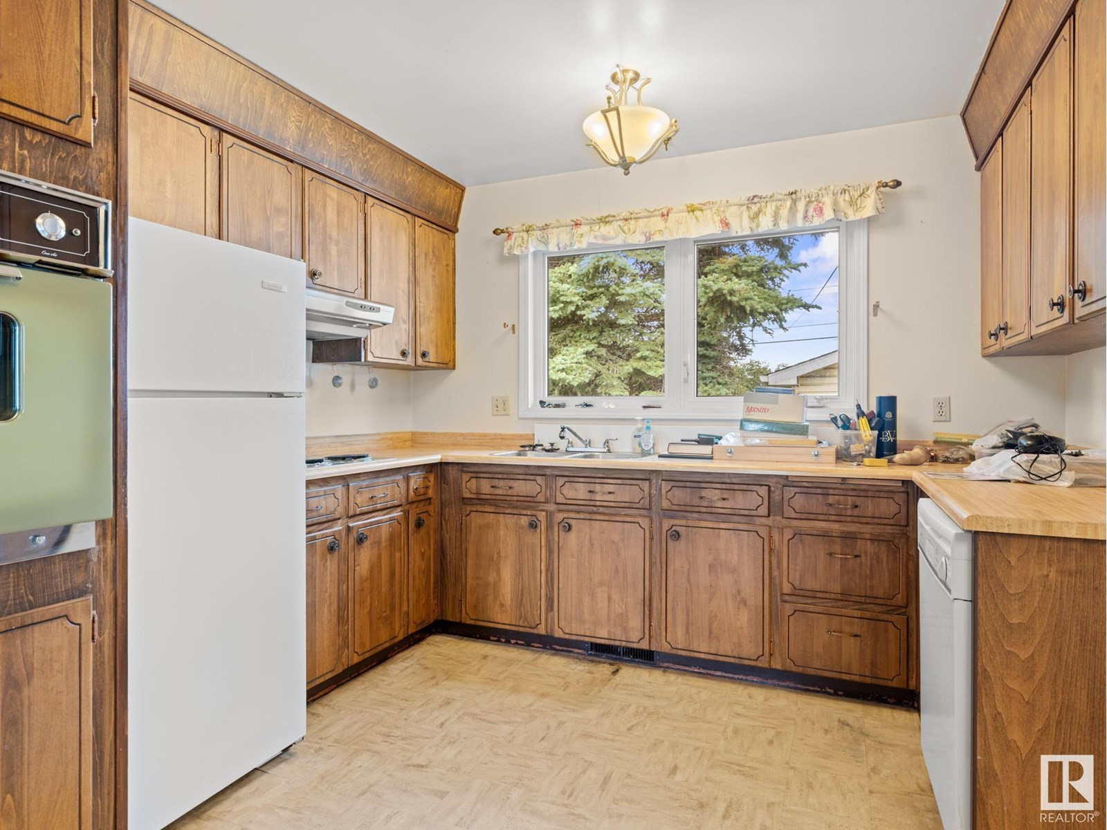 Single Family House Bungalow for Sale in   AV NW Edmonton 