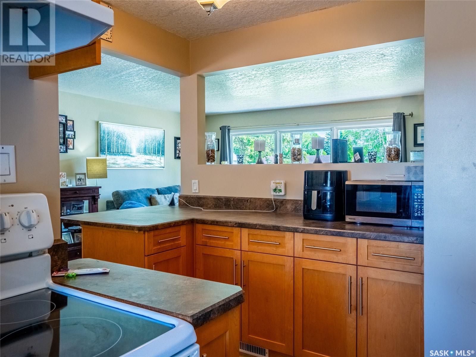 Single Family House Bungalow for Sale in  Forget STREET Regina 