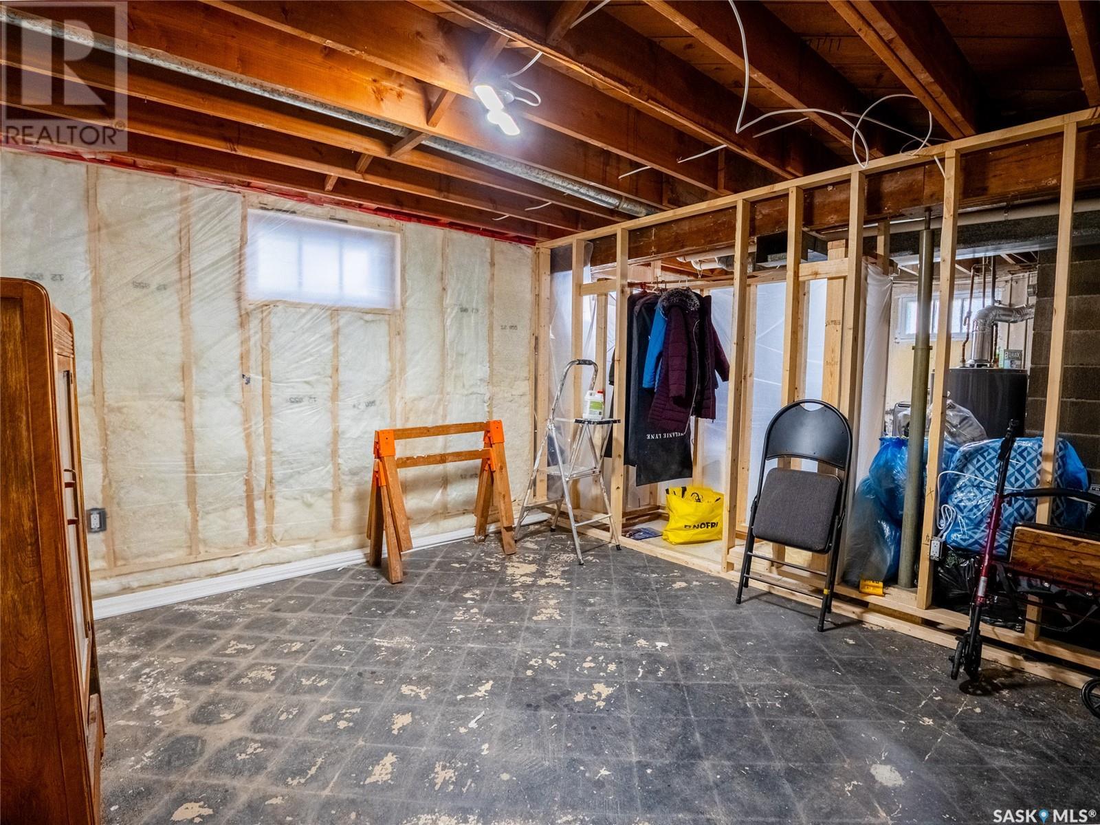 Single Family House Bungalow for Sale in  Forget STREET Regina 
