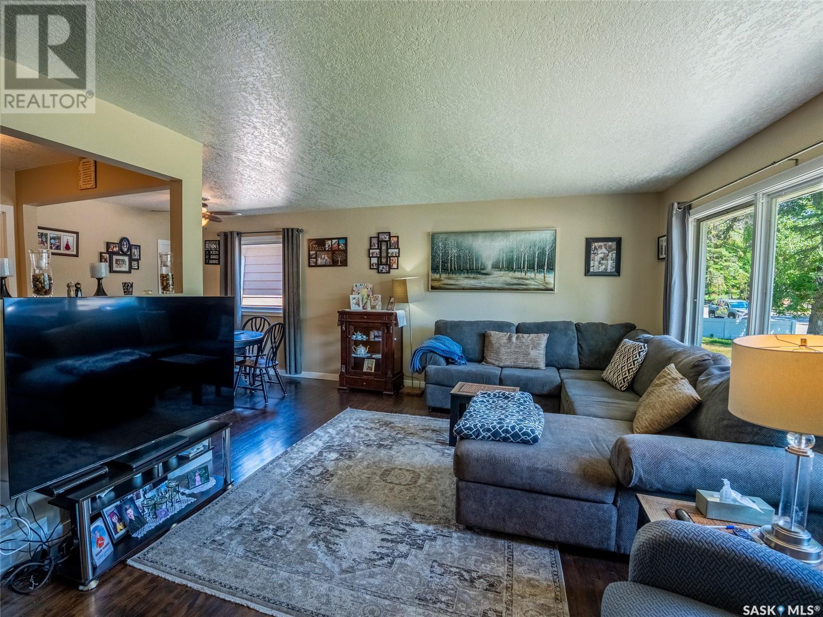 Single Family House Bungalow for Sale in  Forget STREET Regina 
