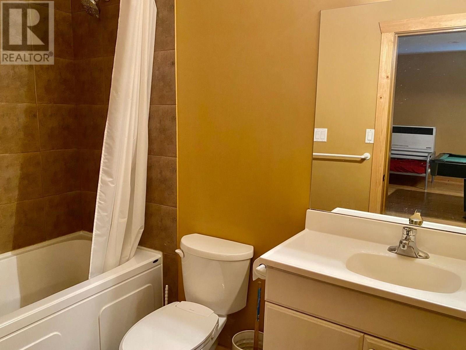 3325 Barriere South Road, Barriere