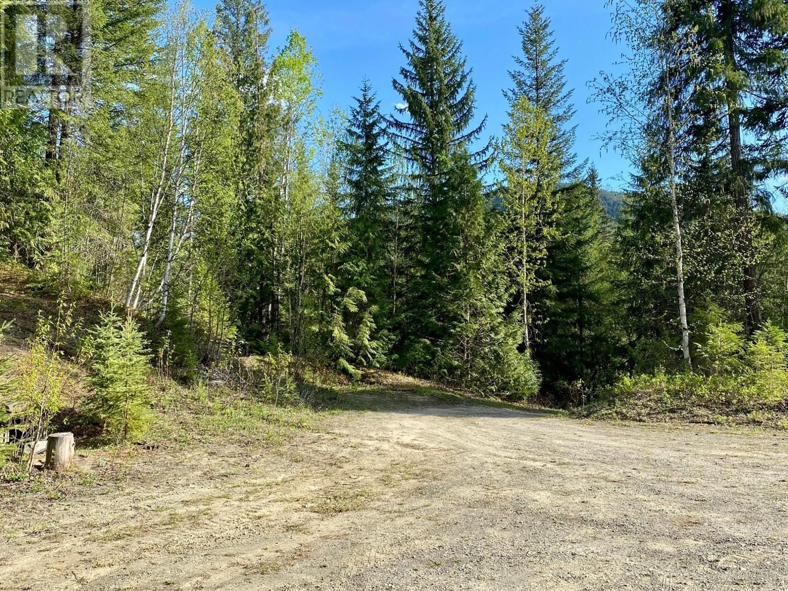 3325 Barriere South Road, Barriere