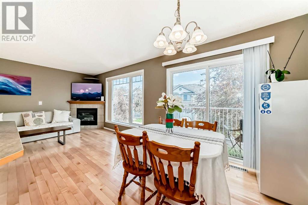 Single Family House for Sale in  Rocky Vista Circle NW Rocky Ridge Calgary 