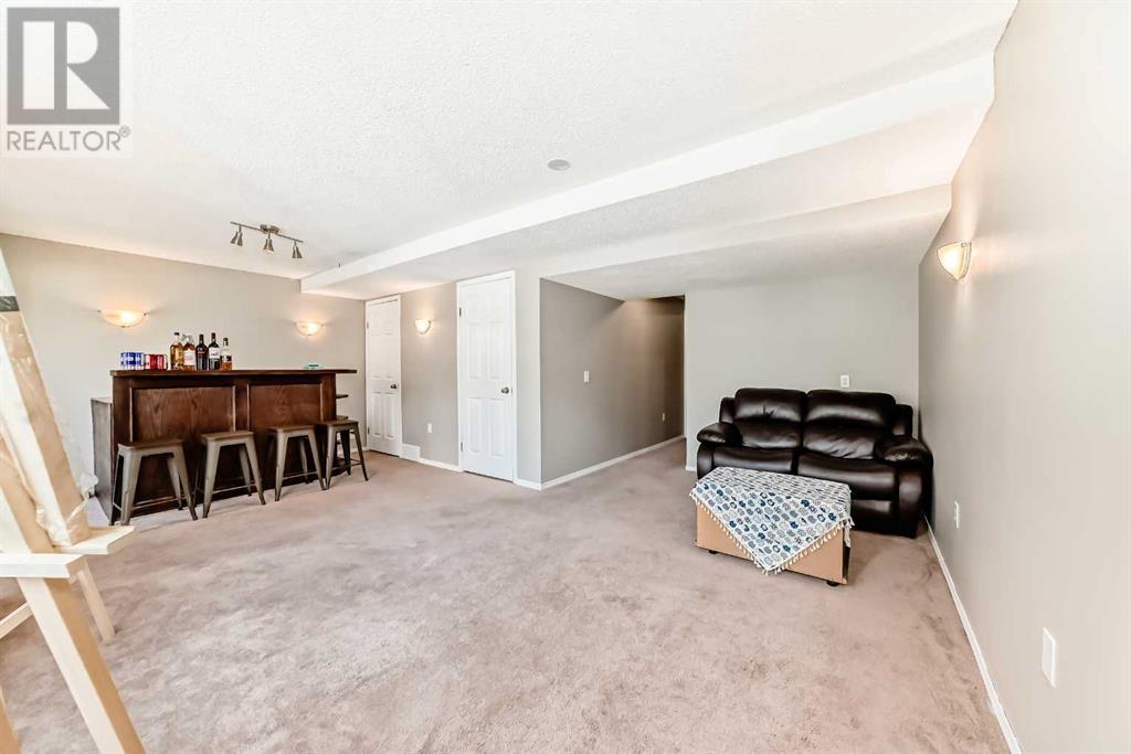 Single Family House for Sale in  Rocky Vista Circle NW Rocky Ridge Calgary 