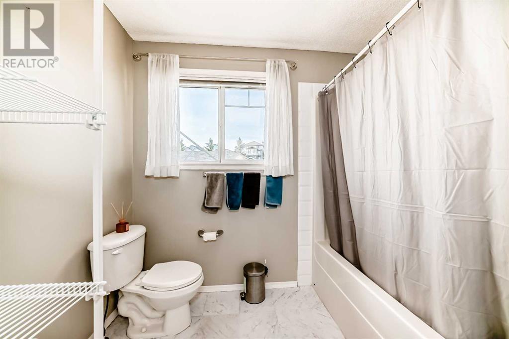 Single Family House for Sale in  Rocky Vista Circle NW Rocky Ridge Calgary 