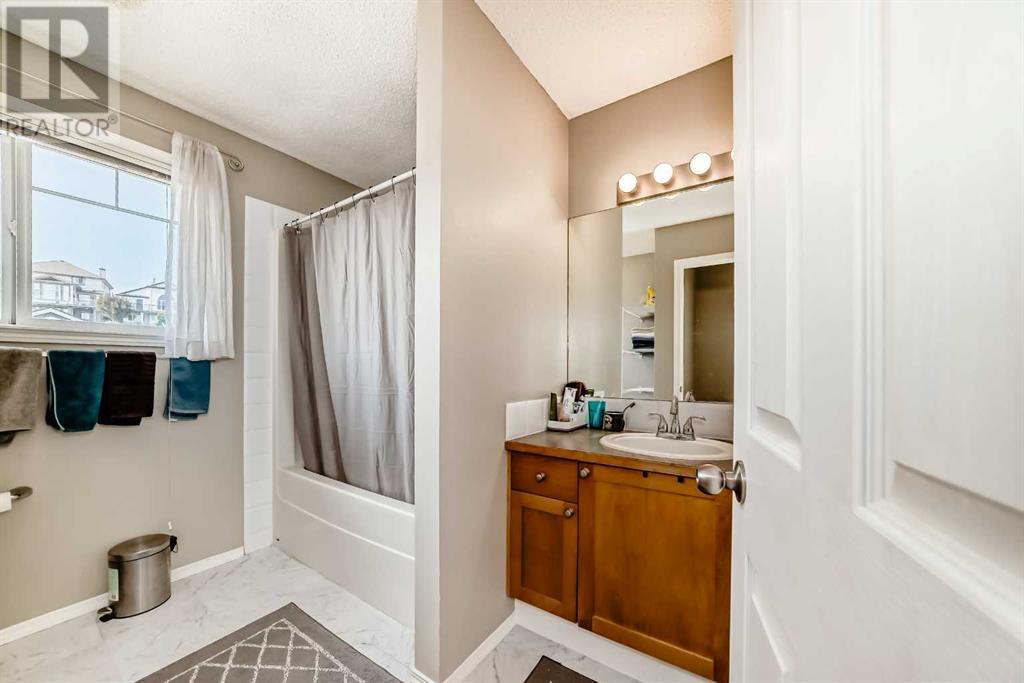 Single Family House for Sale in  Rocky Vista Circle NW Rocky Ridge Calgary 