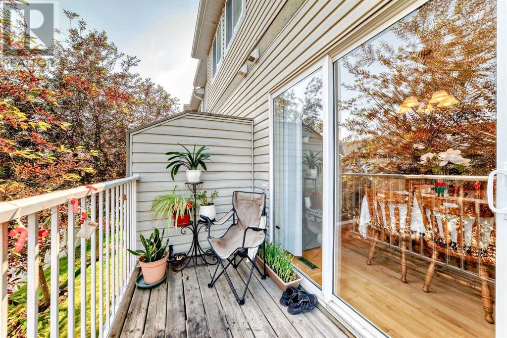 Single Family House for Sale in  Rocky Vista Circle NW Rocky Ridge Calgary 