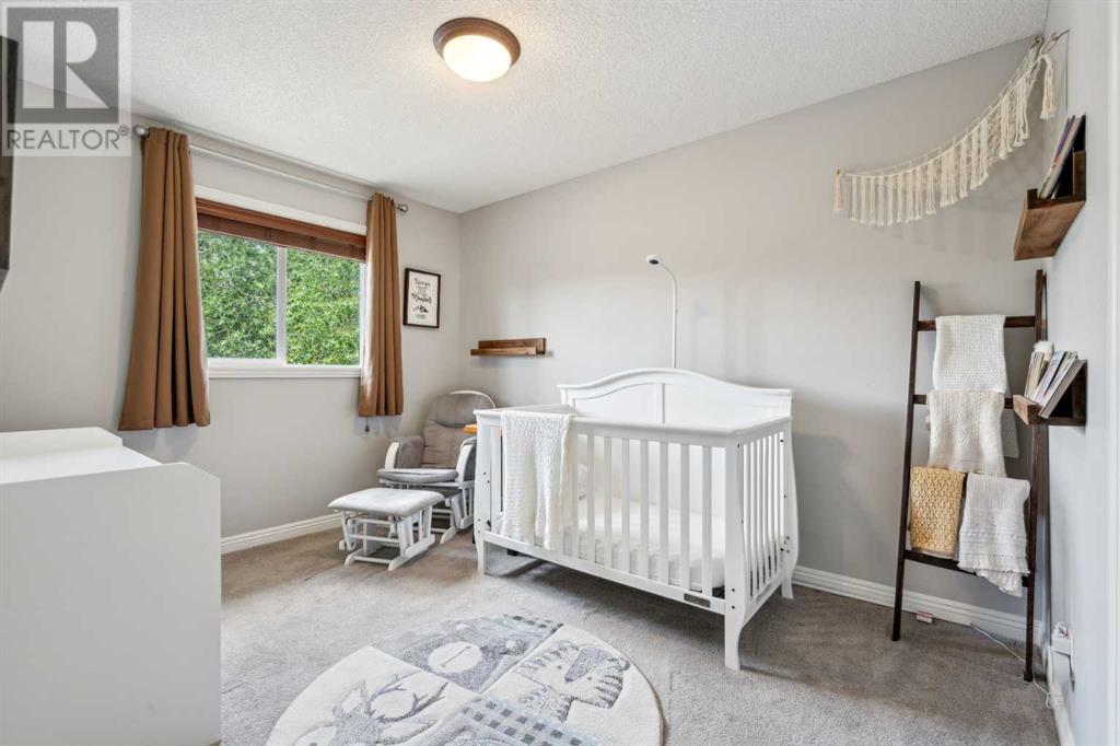 Single Family House for Sale in  Royal Oak Heights NW Royal Oak Calgary 