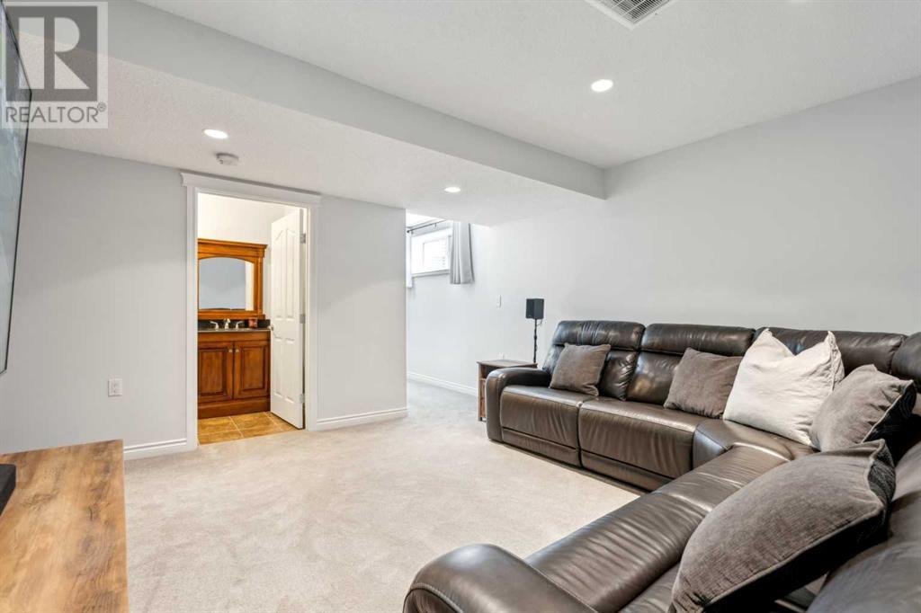 Single Family House for Sale in  Royal Oak Heights NW Royal Oak Calgary 