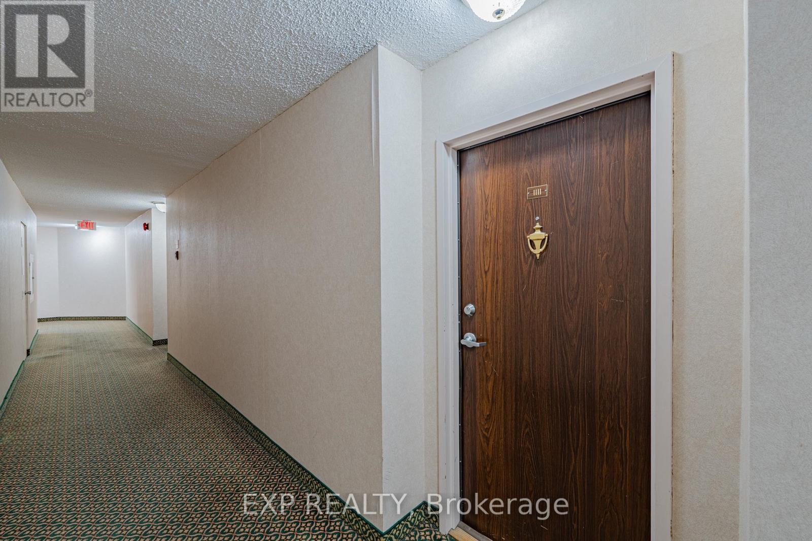 Photo 11 of 1111 555 Brittany Drive, Ottawa ON
