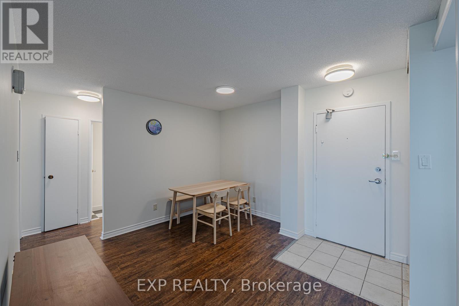 Photo 37 of 1111 555 Brittany Drive, Ottawa ON
