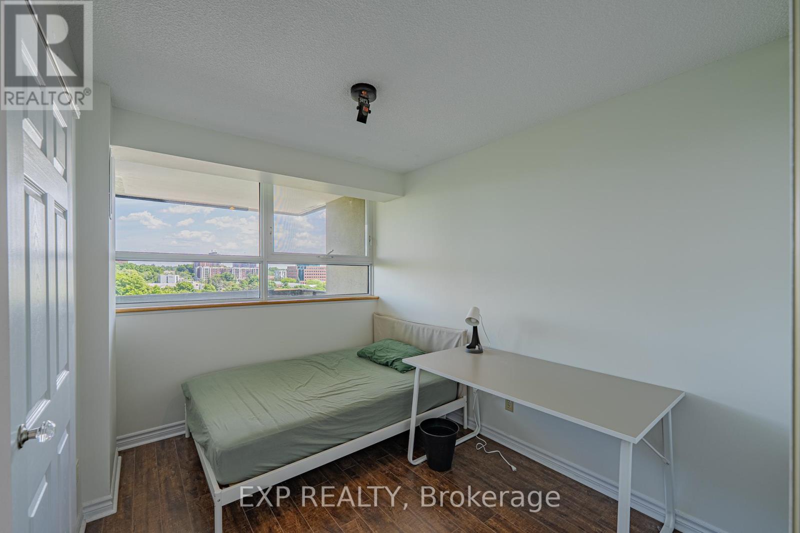 Photo 20 of 1111 555 Brittany Drive, Ottawa ON