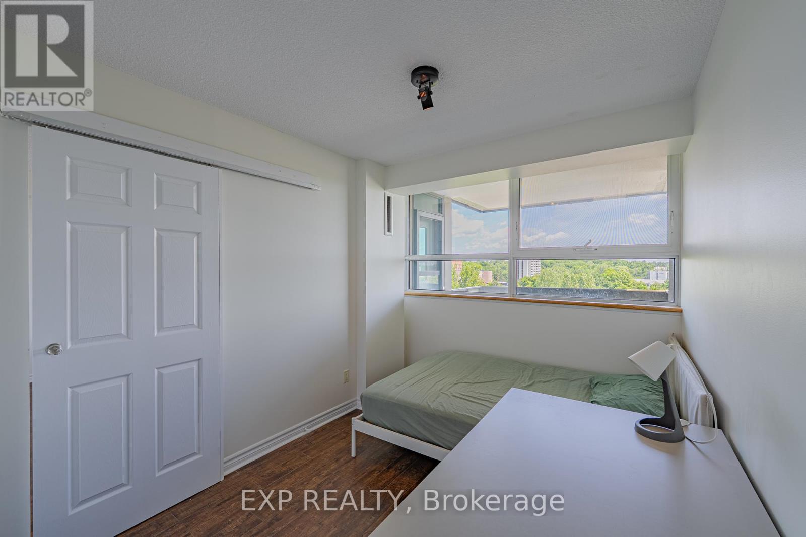 Photo 28 of 1111 555 Brittany Drive, Ottawa ON