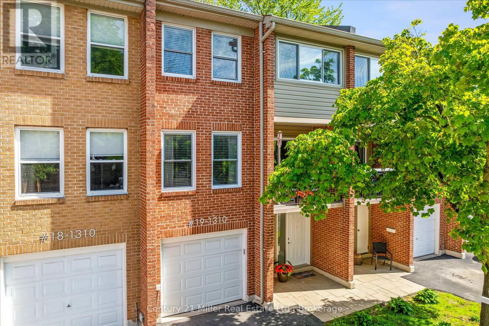 Photo 18 of 19 1310 Hampton Street, Oakville ON