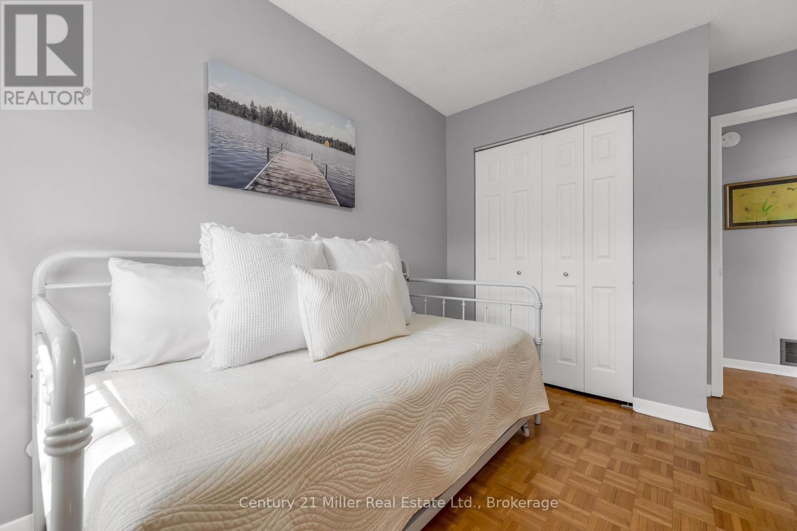 Photo 30 of 19 1310 Hampton Street, Oakville ON