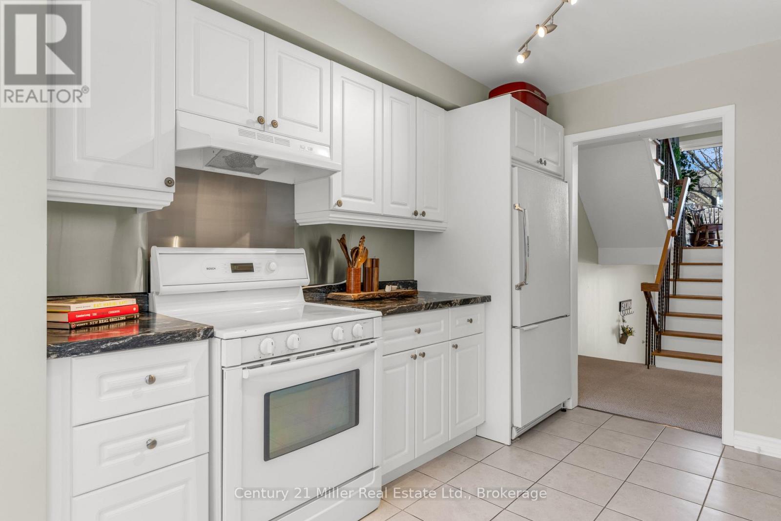 Photo 21 of 19 1310 Hampton Street, Oakville ON