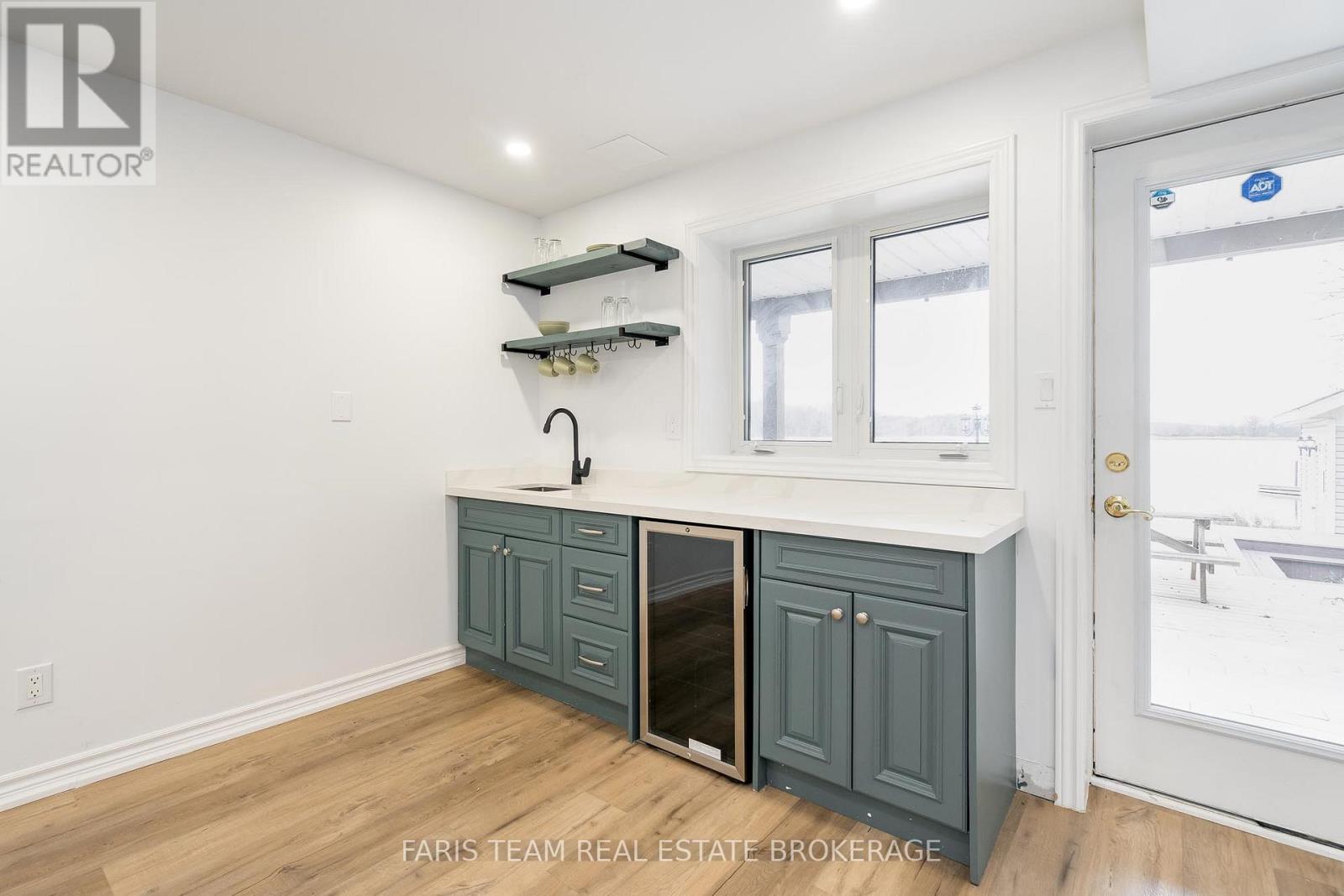 Photo 21 of 122 Mitchells Beach Road, Tay ON