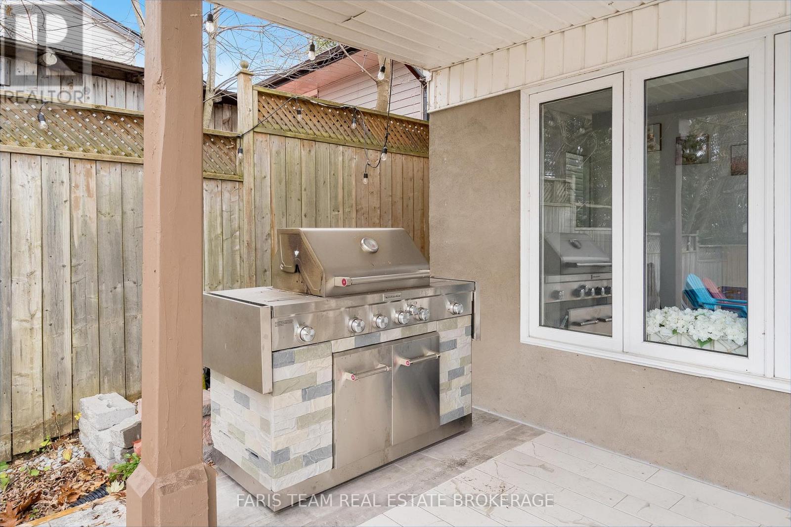 Photo 4 of 122 Mitchells Beach Road, Tay ON