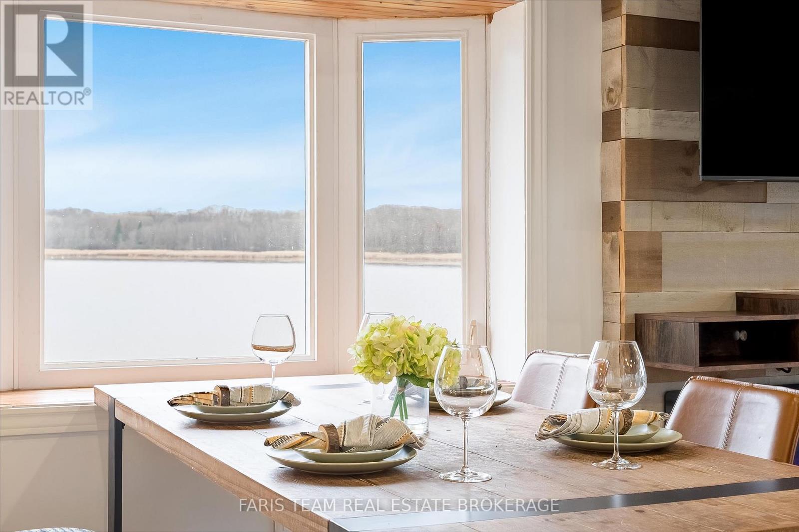 Photo 19 of 122 Mitchells Beach Road, Tay ON