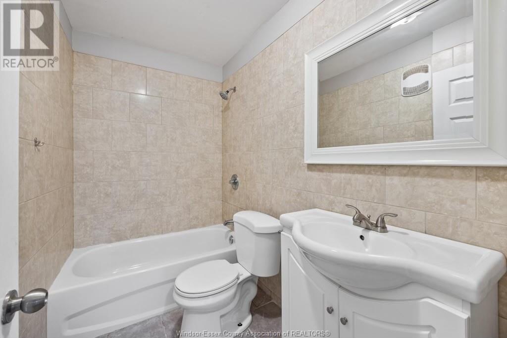 Photo 8 of 835 Moy Unit Upper, Windsor ON