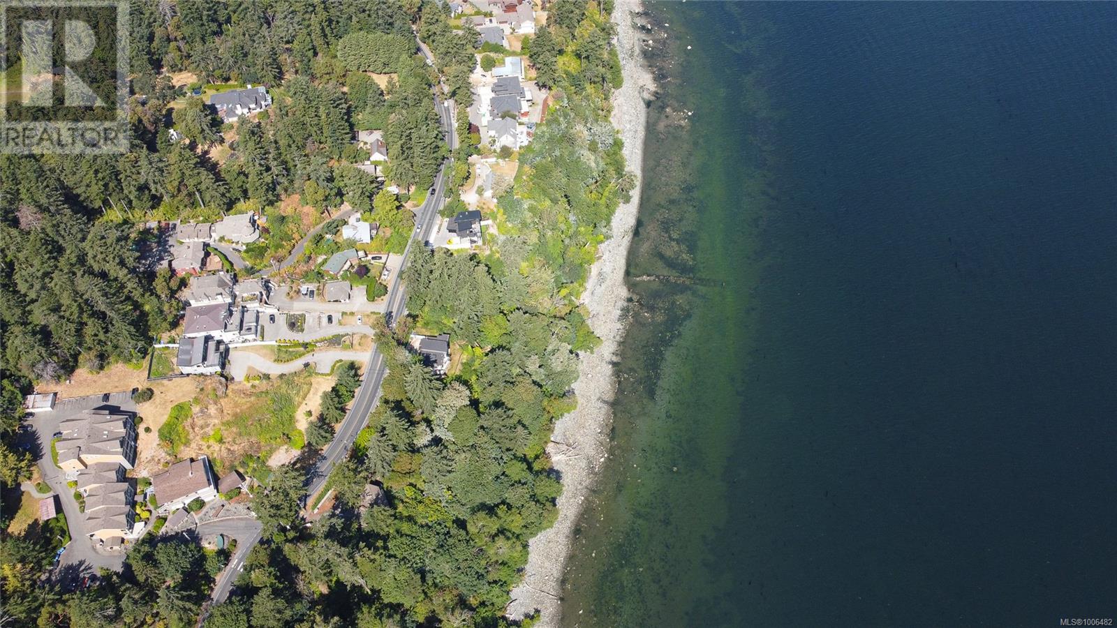 Photo 5 of 4563 Cordova Bay Rd, Saanich BC