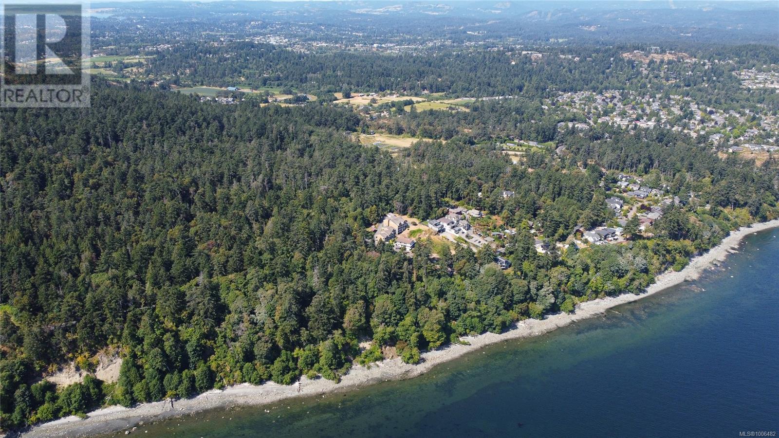 Photo 13 of 4563 Cordova Bay Rd, Saanich BC
