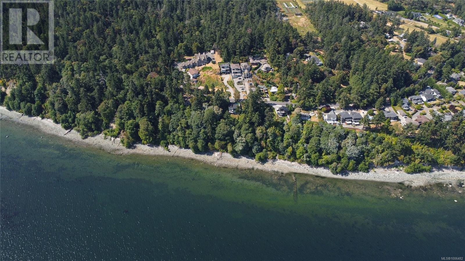 Photo 10 of 4563 Cordova Bay Rd, Saanich BC