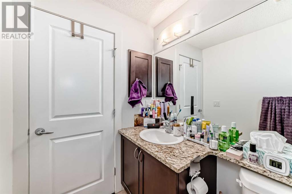 Single Family House for Sale in    Avenue SW Mission Calgary 