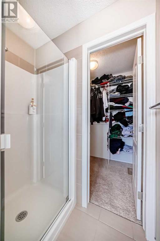 Single Family House for Sale in  Evanston Drive NW Evanston Calgary 