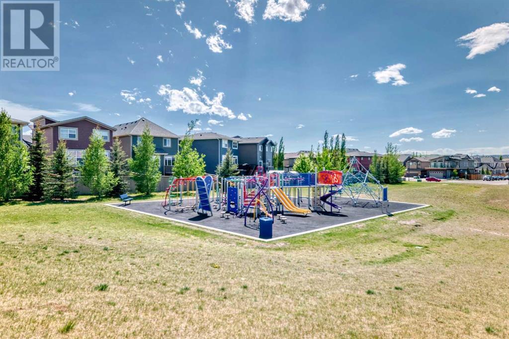 Single Family House for Sale in  Evanston Drive NW Evanston Calgary 