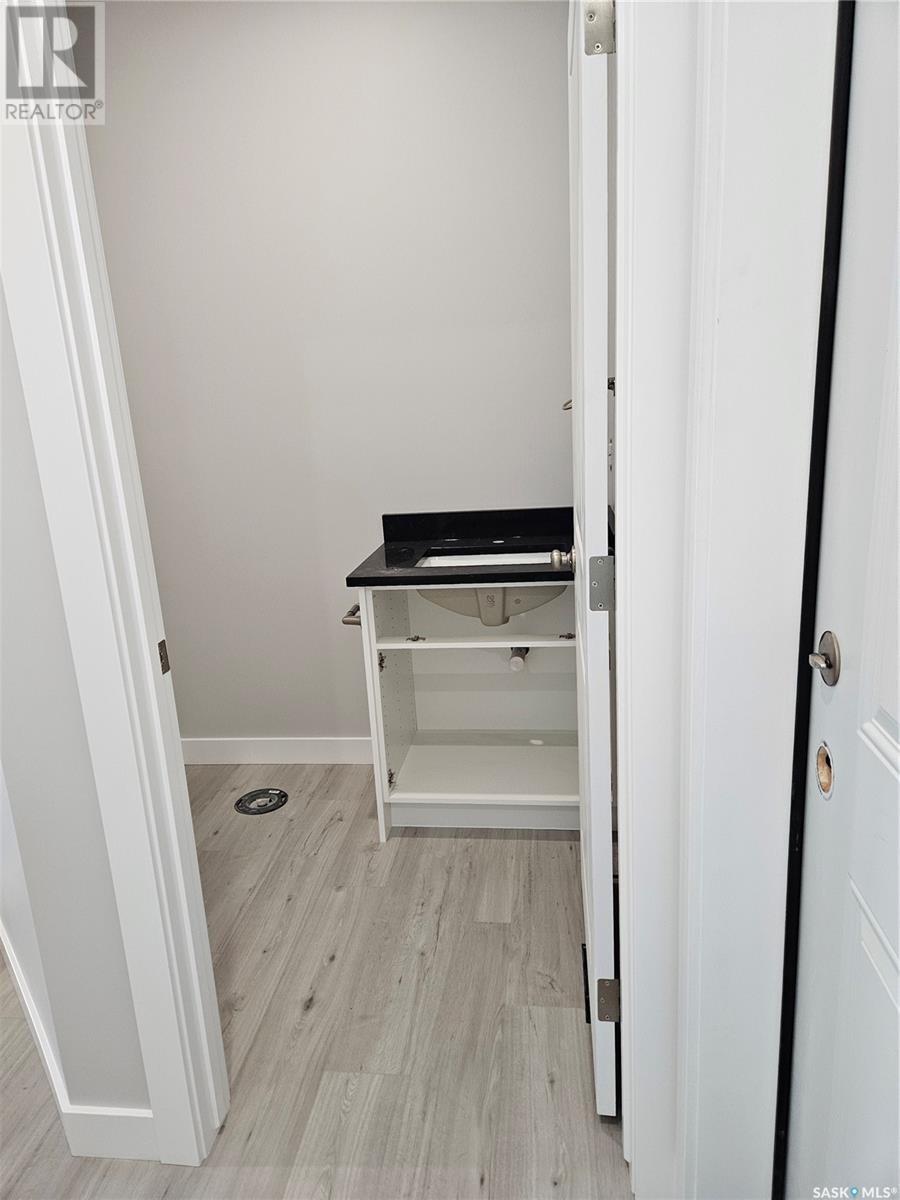 Photo 10 of 848 Delaet Bay, Warman SK