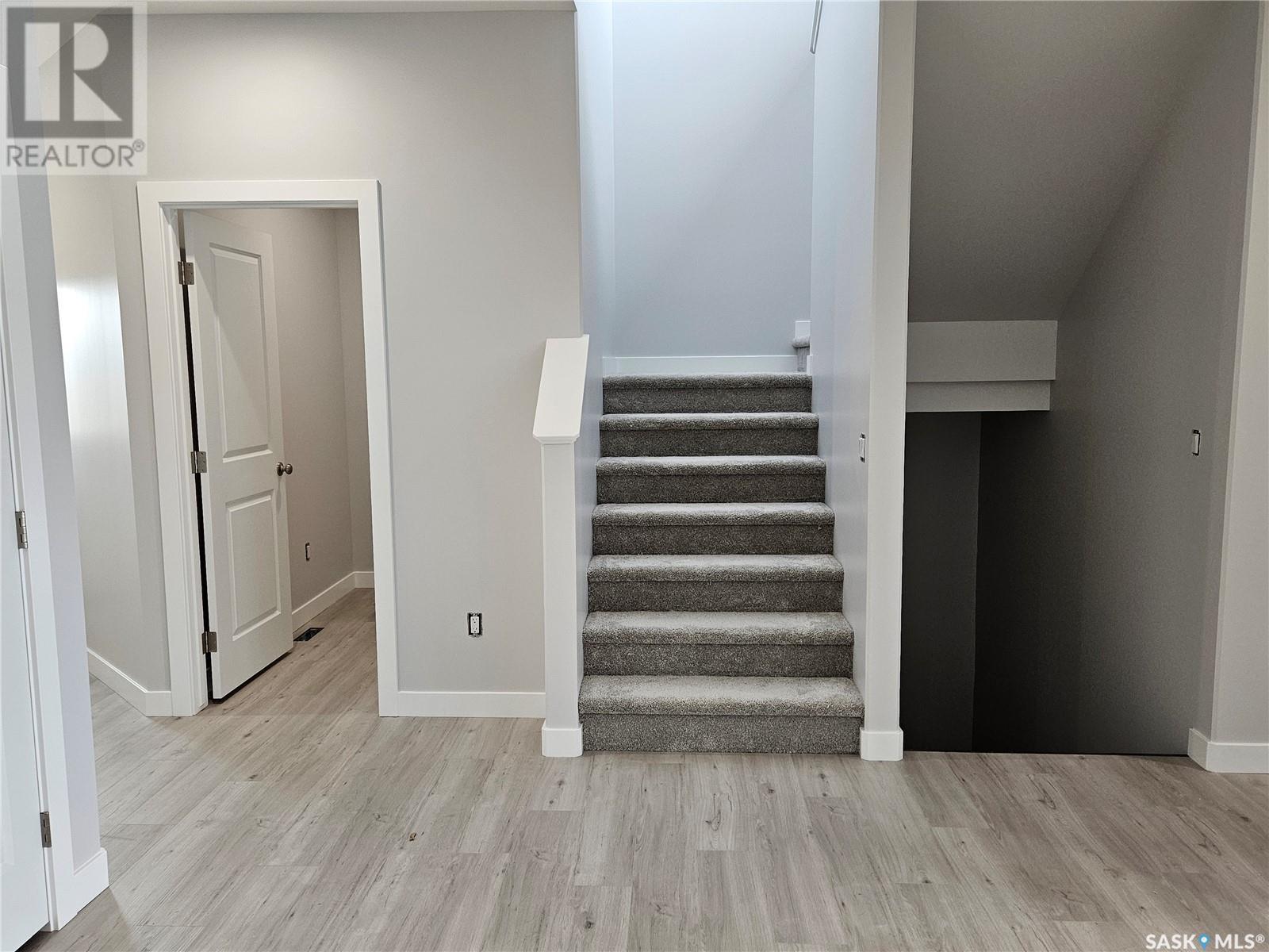 Photo 18 of 848 Delaet Bay, Warman SK