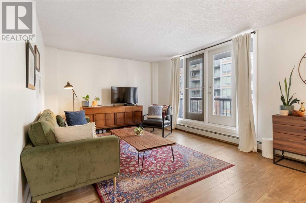 Single Family House for Sale in    Avenue SW Beltline Calgary 