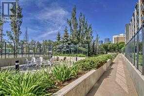 Single Family House Loft for Sale in   Mcpherson Road NE Bridgeland/Riverside Calgary 