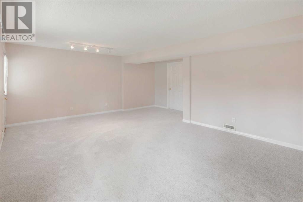 Single Family House for Sale in  Scenic Acres Terrace NW Scenic Acres Calgary 