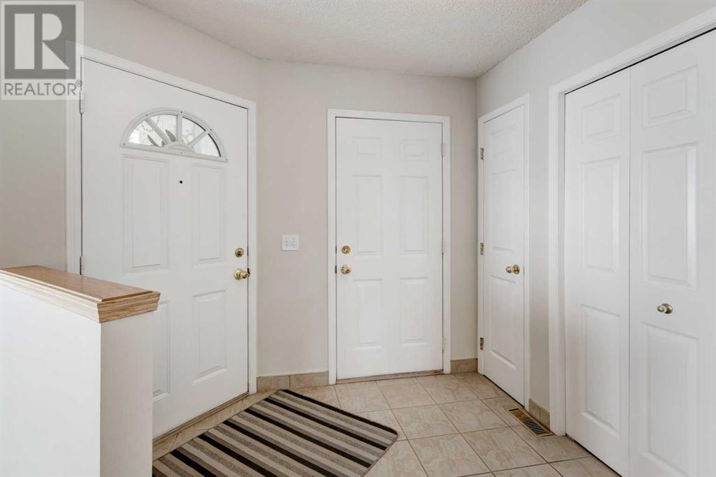 Single Family House for Sale in  Scenic Acres Terrace NW Scenic Acres Calgary 