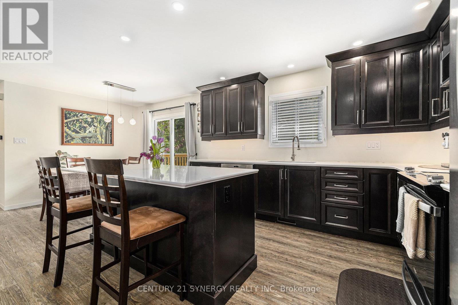 Photo 11 of 12 Morgan Avenue, Perth ON