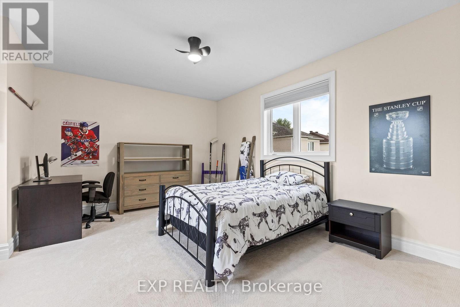 https://ddfcdn.realtor.ca/listing/TS638872268665800000/reb76/highres/0/x12262630_25.jpg