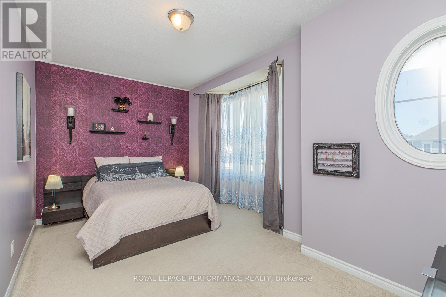 Photo 21 of 30 Summitview Drive, Ottawa ON